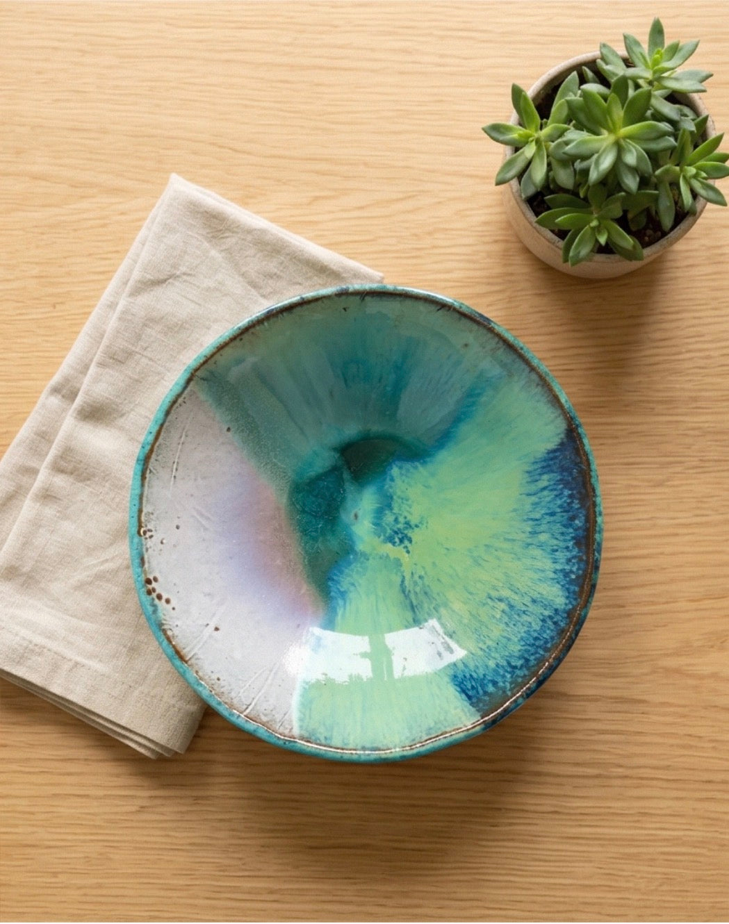 Handmade Ceramic Serving Bowl - 23.5cm